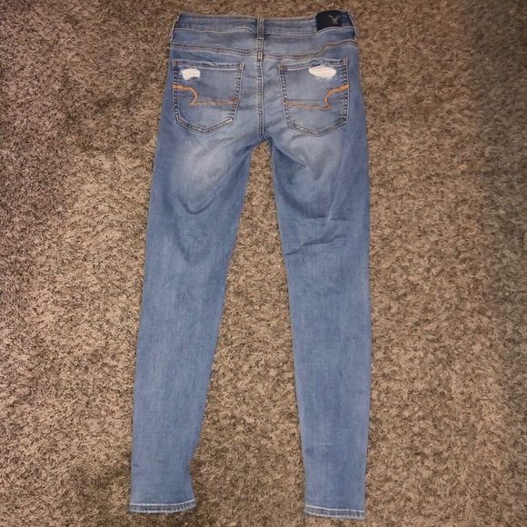 Ripped American Eagle jeans - Picture 2 of 2